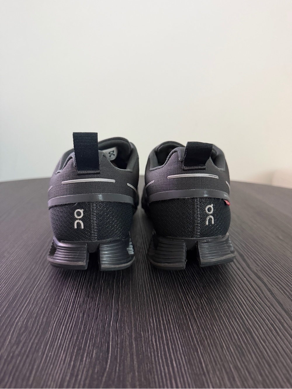On Running Cloud Waterproof 5 Men’s Running Shoes - Black - Picture 4 of 7